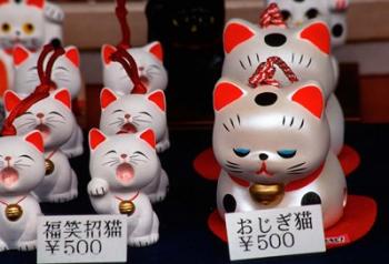 Display of Lucky Cats, Japanese Cultural Icon for Good Fortune, Akasaka, Tokyo, Japan | Obraz na stenu