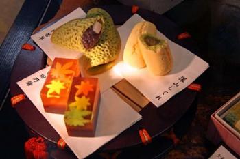 Display of Autumn seasonal sweets, Tokyo, Japan | Obraz na stenu