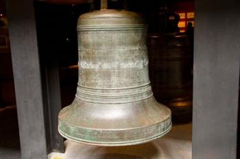 China, Macau Museum of Macau Bronze bell cast | Obraz na stenu