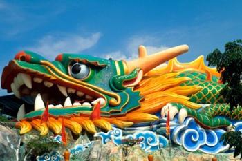 Famous Dragon at Haw Par Villa in Singapore Asia | Obraz na stenu