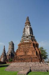 Wat Chaiwatthanaram Buddhist monastery, Chedi and Prang temples, Bangkok, Thailand | Obraz na stenu