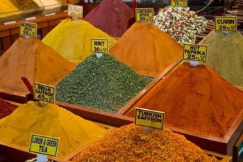 Items for sale in Spice Market, Istanbul, Turkey | Obraz na stenu