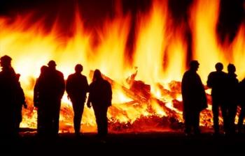 Bonfire, Brass Monkey Motorcycle Rally, Oturehua, Maniototo, Central Otago | Obraz na stenu