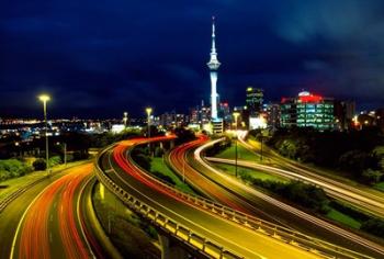 Motorways and Skytower, Auckland | Obraz na stenu
