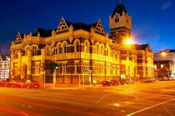 Law Courts at night, Dunedin, South Island, New Zealand | Obraz na stenu