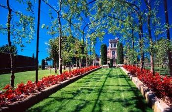 Larnach Castle, Dunedin, New Zealand (horizontal) | Obraz na stenu