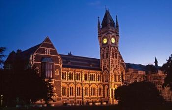 Building at University of Otago, Dunedin, New Zealand | Obraz na stenu