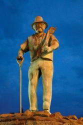 Gumdigger Statue, Dargaville, North Island, New Zealand | Obraz na stenu