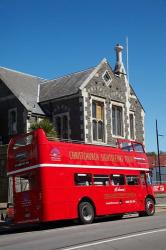 Bus tour and Arts Centre, Christchurch, New Zealand | Obraz na stenu