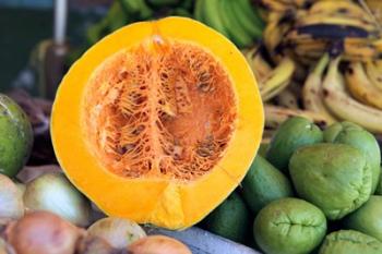 Fresh vegetables and fruits at the local market in St John's, Antigua | Obraz na stenu