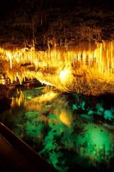 Famous Crystal Caves, Bermuda | Obraz na stenu