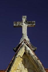 Old cross atop mausoleum, Necropolis Colon, in Vedado, Havana, Cuba | Obraz na stenu