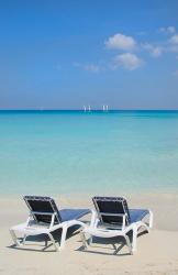 Sand and beach chairs await tourists, Varadero, Cuba | Obraz na stenu