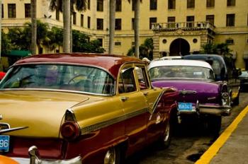 Classic American cars, streets of Havana, Cuba | Obraz na stenu