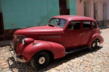 Central America, Cuba, Trinidad Classic American Car In Trinidad | Obraz na stenu