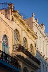 Cuba, Havana, Havana Vieja, Plaza Vieja buildings | Obraz na stenu