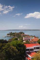 Cuba, Cienfuegos, Punta Gorda, elevated view | Obraz na stenu