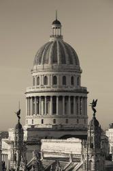 Cuba, Havana, Capitol Building, dawn | Obraz na stenu