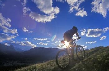 Mountain Biker at Sunset, Canmore, Alberta, Canada | Obraz na stenu