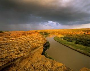 Approaching storm on the Milk River at Writing on Stone Provincial Park, Alberta, Canada | Obraz na stenu