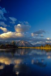 Sofa Mountain in Maskinonge Lake, Alberta, Canada | Obraz na stenu