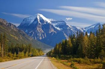 Highway through Mount Robson Provincial Park, British Columbia, Canada | Obraz na stenu