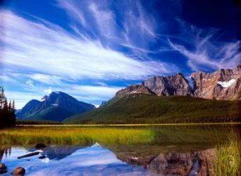 Waterfowl Lake and Rugged Rocky Mountains, Banff National Park, Alberta, Canada | Obraz na stenu