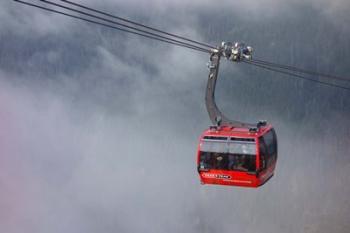 British Columbia, Whistler, Skiing Gondola | Obraz na stenu