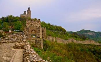 Tzarevetz Fortress, Bulgaria | Obraz na stenu