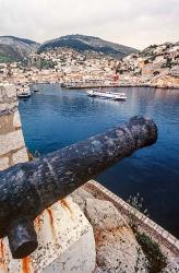 Cannon, hydrofoil boat, harbor, Hydra Island, Greece | Obraz na stenu