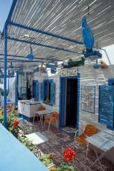Breakfast Bar with Bird Cages, Thira, Cyclades Islands, Greece | Obraz na stenu