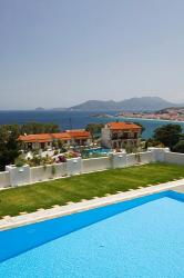 Greece, Aegean Islands, Samos, Resort Pool | Obraz na stenu