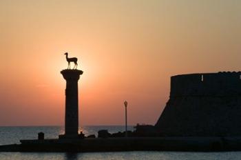Greece, Dodecanese, Stag Columns, Mandraki Harbor | Obraz na stenu