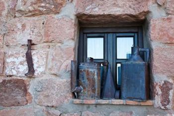 Spain, Andalusia Antiques on display in the Hotel Palacio Guzmanes | Obraz na stenu