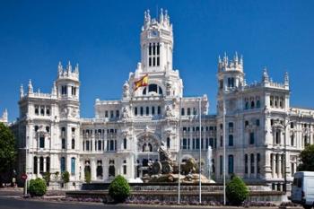 Cibeles Palace is located on the Plaza de Cibeles in Madrid, Spain | Obraz na stenu