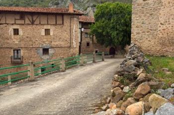 Small rural village, La Rioja Region, Spain | Obraz na stenu