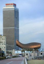 Olympic Port with Metal Mesh Fish by Frank O Gehry, Barcelona, Spain | Obraz na stenu