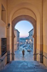 Gate to Zocodover Square (Plaza Zocodover), Toledo, Spain | Obraz na stenu