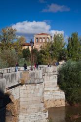 Spain Castilla y Leon, Puente de San Marcos bridge | Obraz na stenu