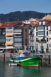 Spain, Basque Country, Vizcaya, Lekeitio Harbor | Obraz na stenu