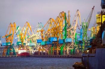 Industry cranes in harbor, Klaipeda, Lithuania | Obraz na stenu
