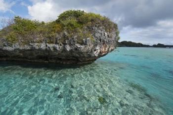 Fiji, Island of Fulanga. Lagoon inside volcanic caldera. Mushroom islets, limestone formations. | Obraz na stenu