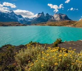 Chile, Patagonia, Torres Del Paine National Park The Horns Mountains And Lago Pehoe | Obraz na stenu