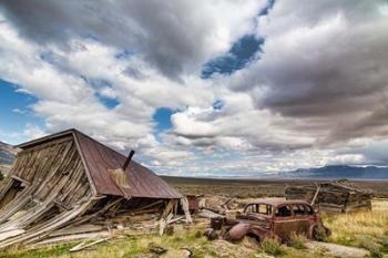 Collapsed Building And Rusted Vintage Car, Nevada | Obraz na stenu