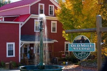 Old Mill Art Gallery in Whitefield, New Hampshire | Obraz na stenu