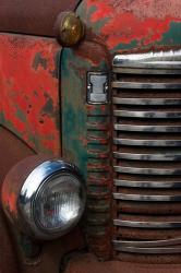 Rusted And Abandoned International Truck | Obraz na stenu