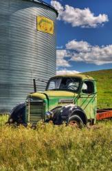 Silo With Old Field Truck | Obraz na stenu