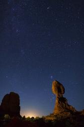 Balanced Rock Rising Moon | Obraz na stenu