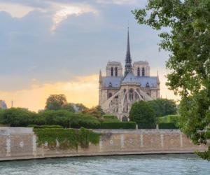 Notre Dame - View from the Seine | Obraz na stenu