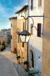 Montalcino Street Lamp #1 | Obraz na stenu
